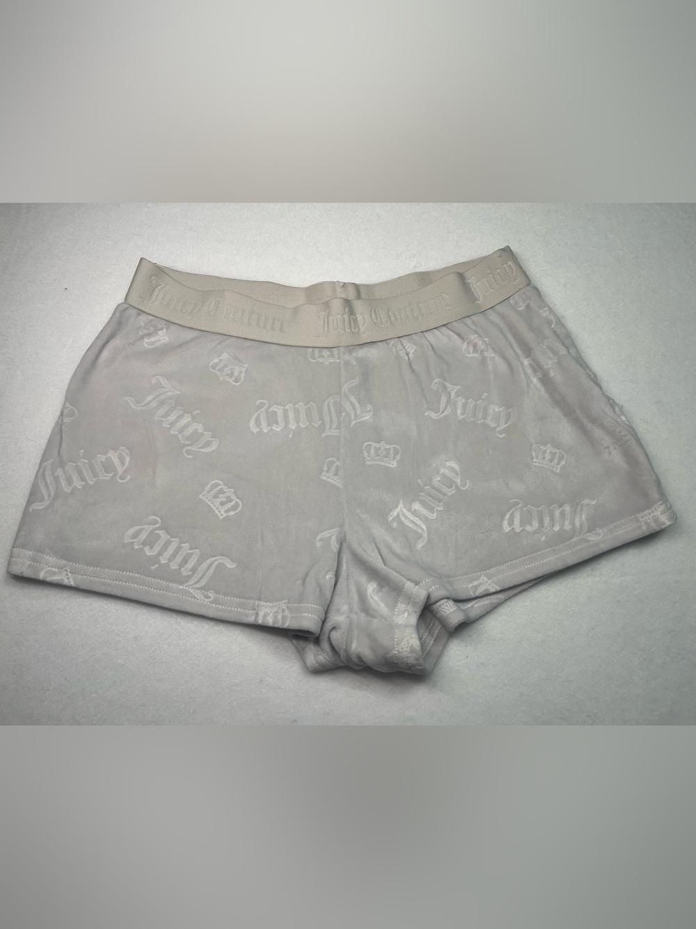 Juicy Couture Y2K Light Pink Logo Velour Shorts